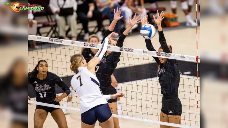 Biện Pháp Giảm Đau Cổ Tay Khi Chắn Bóng Chuyền