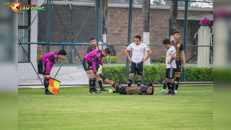 Các nguyên nhân gây chấn thương đầu gối