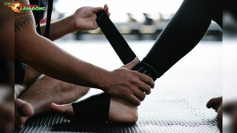 Nguyên Nhân Chấn Thương Cột Sống Khi Tập Gym