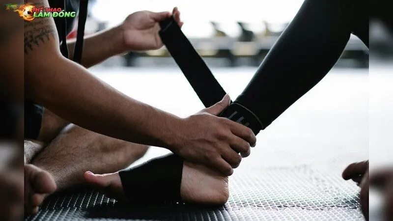 Nguyên Nhân Chấn Thương Cột Sống Khi Tập Gym