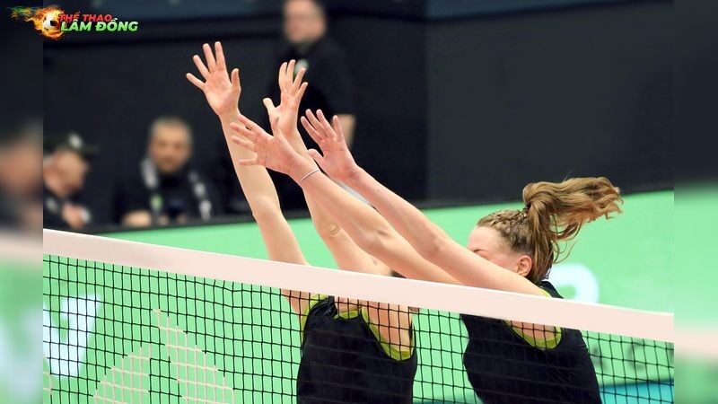 Phương Pháp Trị Liệu Chấn Thương Đầu Gối Khi Chơi Bóng Chuyền