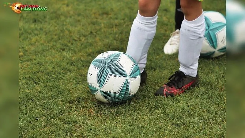 Tìm hiểu về chấn thương háng trong bóng đá